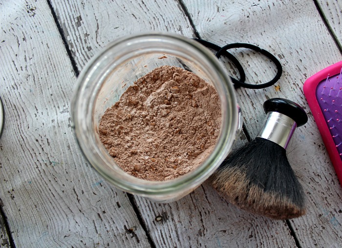 Homemade Dry Shampoo Recipe Rosemary and Cedarwood Dry Shampoo