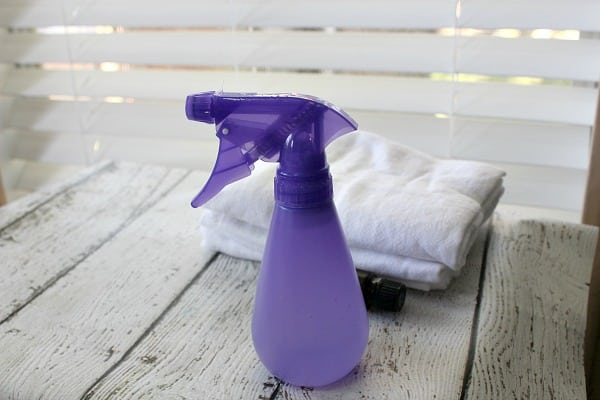 How to Make Linen Spray: Lavender Linen Spray Recipe