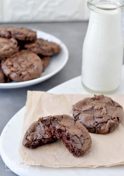 Keto Chewy Double Chocolate Chip Cookies Peace Love and Low Carb () Keto Chewy Double Chocolate Chip Cookies Peace Love and Low Carb ()